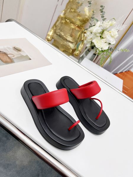 sandals women's summer 2022 new all-match thick bottom slippers soft bottom black red pink flip-flops 35-40
sandals women's summer 2022 new all-match thick bottom slippers soft bottom black red pink flip-flops 35-40