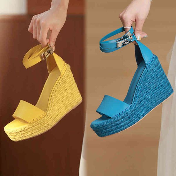 sandals waterproof platform high-heeled shoes thick bottom slope heel grass woven large size one-sided hairtail mouth hollow sandals for job, Black
sandals waterproof platform high-heeled shoes thick bottom slope heel grass woven large size one-sided hairtail mouth hollow sandals for job, Black