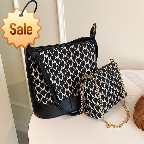 large capacity new women's canvas bucket women fashion temperament messenger leather shoulder bags