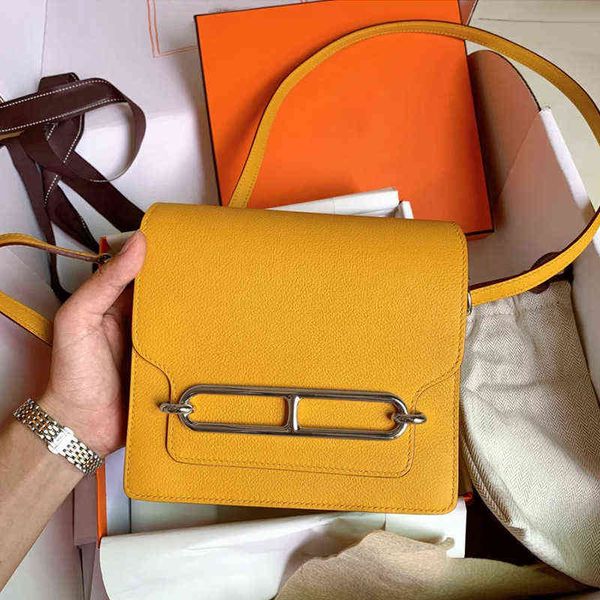 designers bags 2021 star same style pig nose bag tofu stewardess cowhide lady single shoulder cross
designers bags 2021 star same style pig nose bag tofu stewardess cowhide lady single shoulder cross