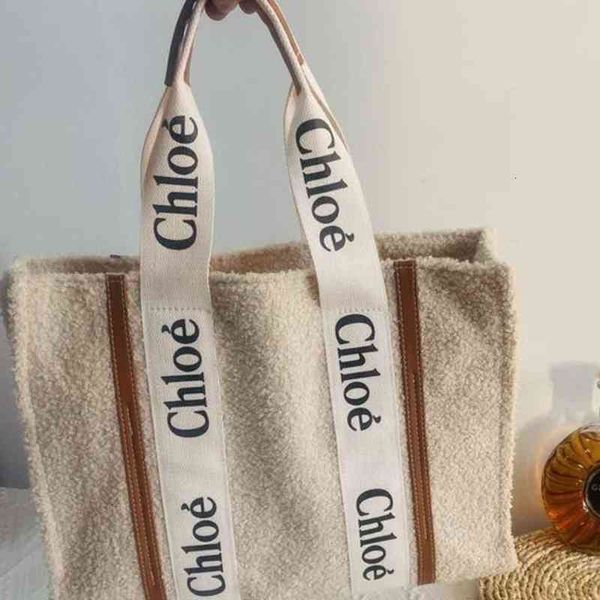 2022 bag letter printing stripe single shoulder large capacity tote canvas women's japanese leisure
2022 bag letter printing stripe single shoulder large capacity tote canvas women's japanese leisure