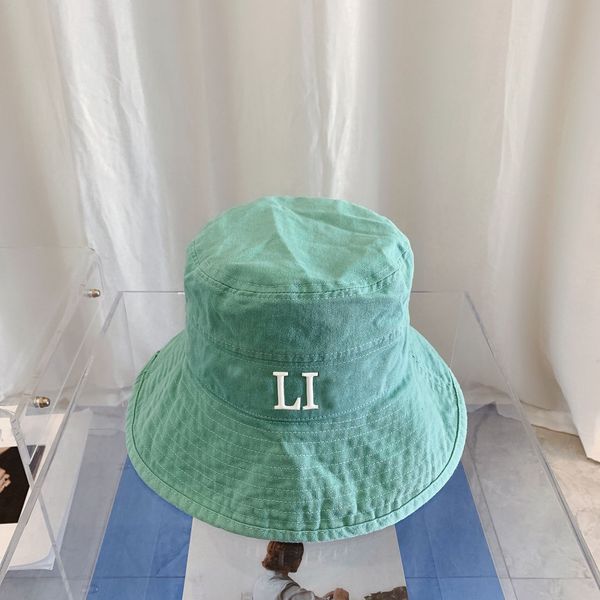 designers hats luxurys bucket hats ladies sun caps summer seaside travel hat casual temperament elegant hundred take round solid color lette, Blue;gray
designers hats luxurys bucket hats ladies sun caps summer seaside travel hat casual temperament elegant hundred take round solid color lette, Blue;gray