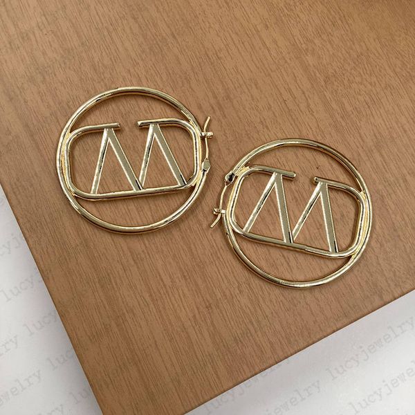 stud designer earrings fashion hoop pearl ear studs classics temperament earring novel jewelry design for man woman 8 options t2302031, Golden;silver
stud designer earrings fashion hoop pearl ear studs classics temperament earring novel jewelry design for man woman 8 options t2302031, Golden;silver