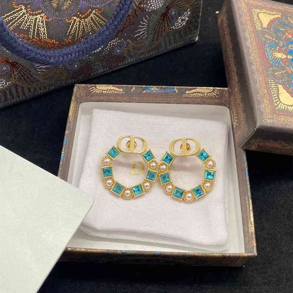 outlet letter square diamond pearl earrings women's new round earrings, Golden
outlet letter square diamond pearl earrings women's new round earrings, Golden
