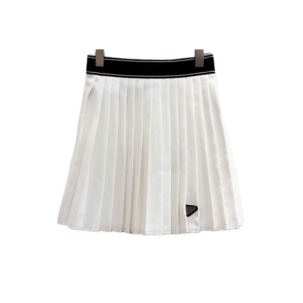 high-end quality designer pleated skirt, classic black & white waist letters logo webbing elastic waist mini-skirt must-have item
high-end quality designer pleated skirt, classic black & white waist letters logo webbing elastic waist mini-skirt must-have item