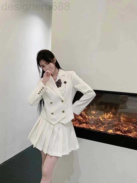 women's suits & blazers designer early spring high-end small college style suit skirt short jacket pleated two-piece set for women uqlq, White;black
women's suits & blazers designer early spring high-end small college style suit skirt short jacket pleated two-piece set for women uqlq, White;black