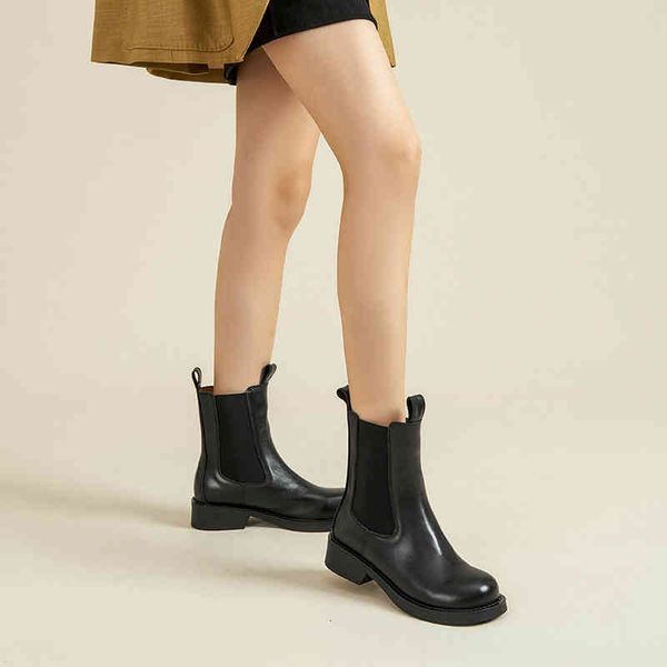 boots women's shoes autumn and winter martin boots low heel knight versatile medium tube chelsea short leather women, Black
boots women's shoes autumn and winter martin boots low heel knight versatile medium tube chelsea short leather women, Black
