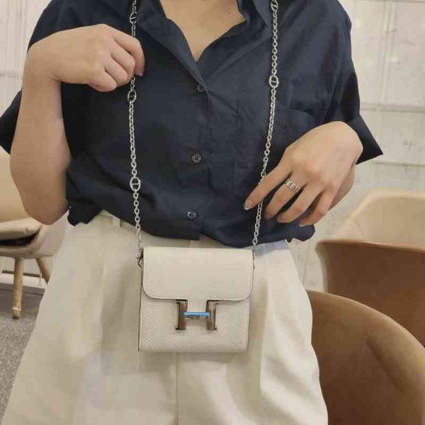 woman shoulder bag girl messenger 2022 new pone leater litci pattern women's letter mini bagluxury nylon handbag
woman shoulder bag girl messenger 2022 new pone leater litci pattern women's letter mini bagluxury nylon handbag