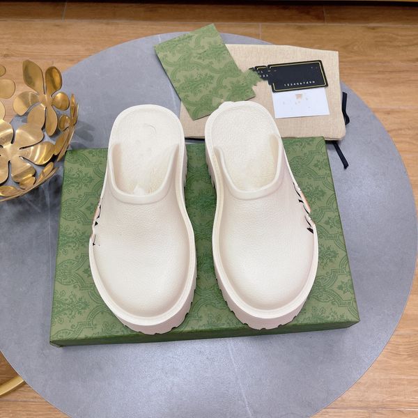 2021 size slides graffiti bone resin desert sand rubber slippers summer brown flat men women beach sandals foam runner 35-41 0609, Black
2021 size slides graffiti bone resin desert sand rubber slippers summer brown flat men women beach sandals foam runner 35-41 0609, Black