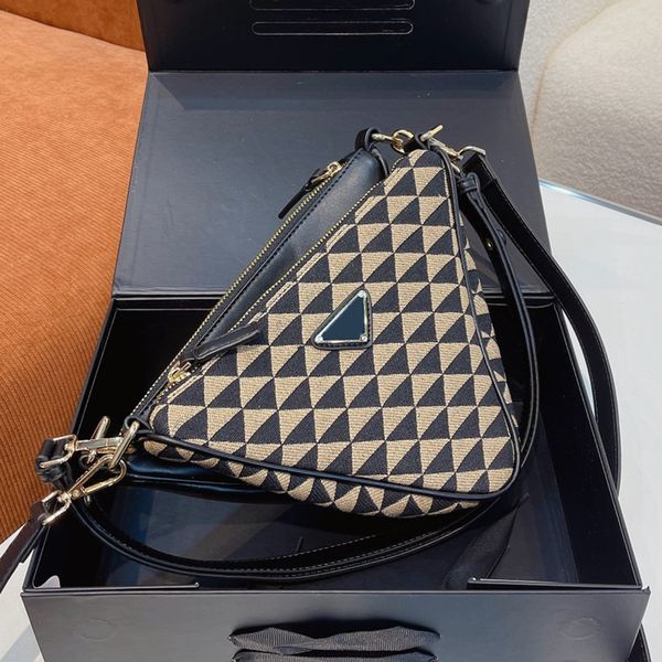 italy brand classic triangle shoulder bags genuine leather canvas lady bag fashion 2 in 1 pack women crossbody handbags totes luxury designe
italy brand classic triangle shoulder bags genuine leather canvas lady bag fashion 2 in 1 pack women crossbody handbags totes luxury designe