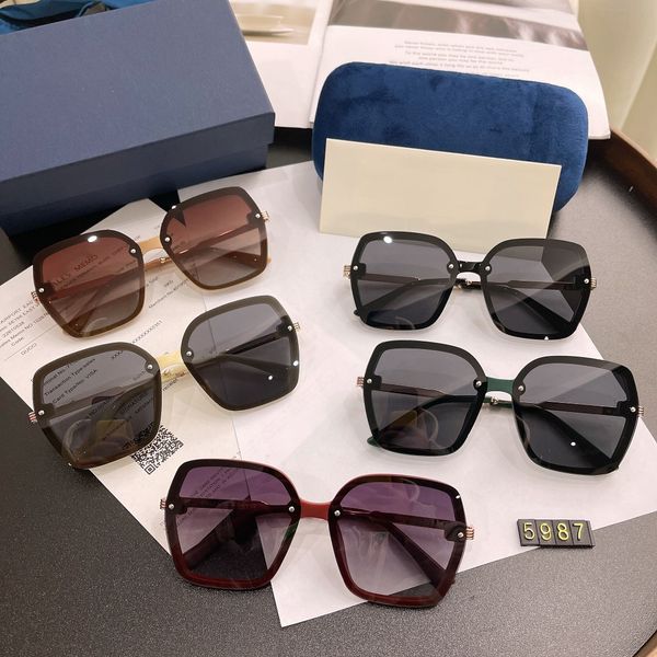 fashion luxury design ladies ultra clear polarized sunglasses metal frame polaroid lenses, White;black
fashion luxury design ladies ultra clear polarized sunglasses metal frame polaroid lenses, White;black