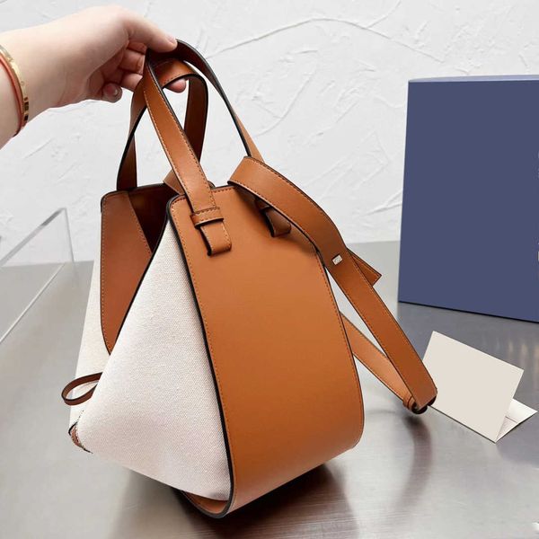 womens designer fabric handle bag medium woody cotton canvas tote cotton shiny leather woody ribbon luxury large capacity handbag white purs
womens designer fabric handle bag medium woody cotton canvas tote cotton shiny leather woody ribbon luxury large capacity handbag white purs