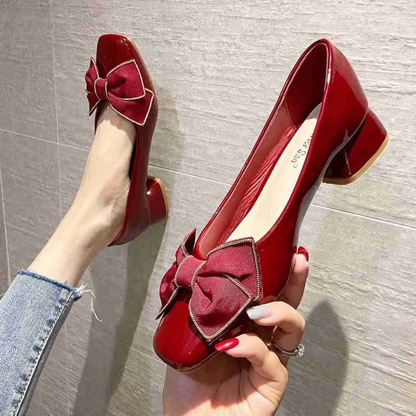 classic luxury paris women's high heels thick heel single shoes autumn square toe bowknot asakuchi casual fashion black zapatillas muje
classic luxury paris women's high heels thick heel single shoes autumn square toe bowknot asakuchi casual fashion black zapatillas muje