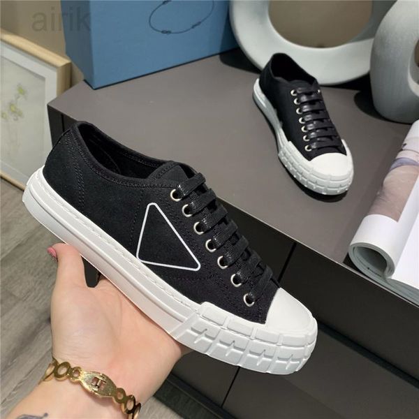 designer pink wheel cassetta shoes men women wild comfortable casual shoe high low flat trainer canvas lerren fashion trainers stitching, Black
designer pink wheel cassetta shoes men women wild comfortable casual shoe high low flat trainer canvas lerren fashion trainers stitching, Black
