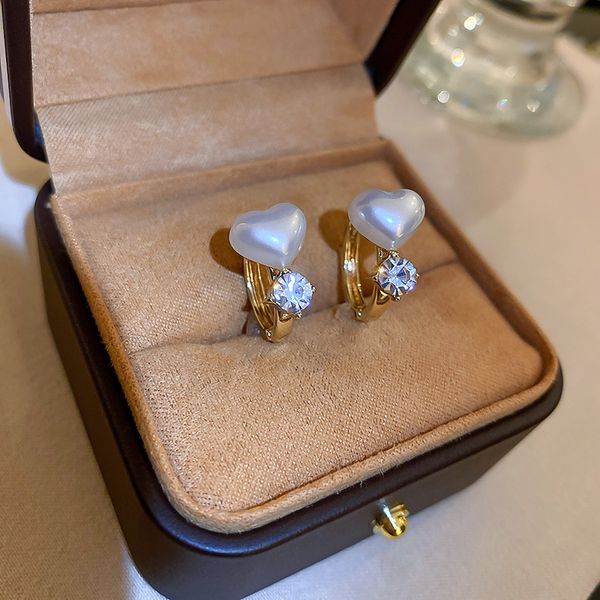 french style retro diamonds pearl heart ear clip design sense simple elegant earrings ins style all-match eardrop wholesale, Golden
french style retro diamonds pearl heart ear clip design sense simple elegant earrings ins style all-match eardrop wholesale, Golden