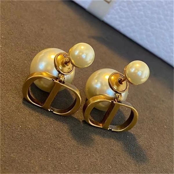 2022 fashion 20% off designer jewelry d family letter pearl earrings female minority light luxury baby same ins style earrings high quality, Golden
2022 fashion 20% off designer jewelry d family letter pearl earrings female minority light luxury baby same ins style earrings high quality, Golden