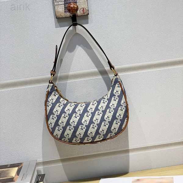 evening bags arc de triomphe presbyopia underarm bag women's retro shoulder long stick bag crescent bag fashion hand-printed women
evening bags arc de triomphe presbyopia underarm bag women's retro shoulder long stick bag crescent bag fashion hand-printed women