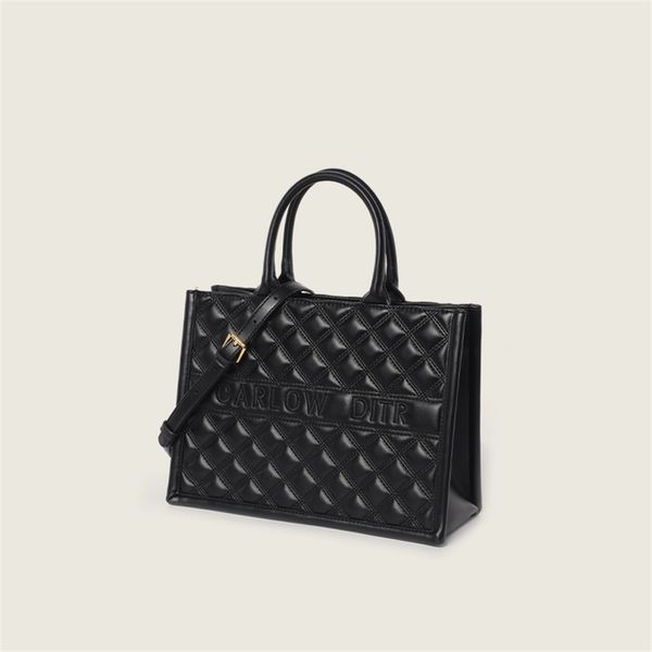 lingge female autumn and winter new ins foreign style this year, large capacity portable messenger is popular jrx1 design purses online
lingge female autumn and winter new ins foreign style this year, large capacity portable messenger is popular jrx1 design purses online