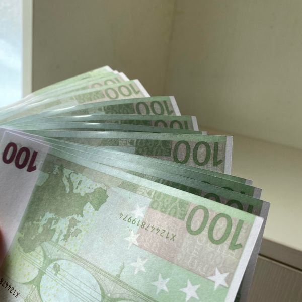 bar pack toys money billet prop fake 100pcs euro party children's game faux 100 dealn
bar pack toys money billet prop fake 100pcs euro party children's game faux 100 dealn