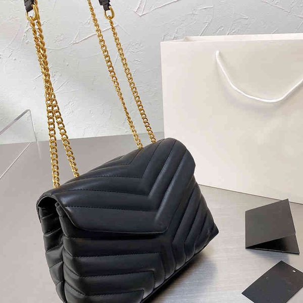 messenger bag women handbag purse chain crossbody bags quilted stitching genuine leather fashion metal front flap wallets gold hardware
messenger bag women handbag purse chain crossbody bags quilted stitching genuine leather fashion metal front flap wallets gold hardware