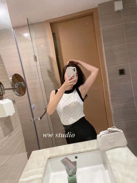 women's tanks & camis designer 2022 spring new design sense of minority diamond knitted vest women's fashion foreign style inside, White
women's tanks & camis designer 2022 spring new design sense of minority diamond knitted vest women's fashion foreign style inside, White