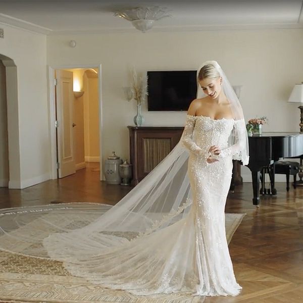 hailey bieber lace mermaid wedding dress off shoulder long sleeve bohemian lace trumpet bridal gowns backless boho beach bride dresses robe, White
hailey bieber lace mermaid wedding dress off shoulder long sleeve bohemian lace trumpet bridal gowns backless boho beach bride dresses robe, White