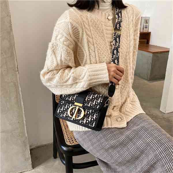 summer new small messenger fashion jacquard women's shoulder bag handbags deals
summer new small messenger fashion jacquard women's shoulder bag handbags deals