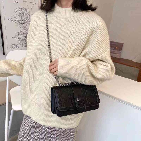 factory direct sale premium feminine temperament chain diagonal 2022 spring and summer new versatile one shoulder korean small square design
factory direct sale premium feminine temperament chain diagonal 2022 spring and summer new versatile one shoulder korean small square design