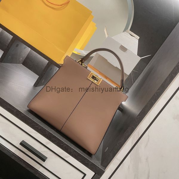 casual women bag doubler-f buckle high capacity luxury handbags designers leather classic shouler bags cowhide purses clutches
casual women bag doubler-f buckle high capacity luxury handbags designers leather classic shouler bags cowhide purses clutches