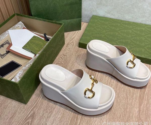 2022 designer platform slides womens slippers fashion luxury summer outdoor sandals beach thick sole shoes wedges sandals 35-40, Black
2022 designer platform slides womens slippers fashion luxury summer outdoor sandals beach thick sole shoes wedges sandals 35-40, Black