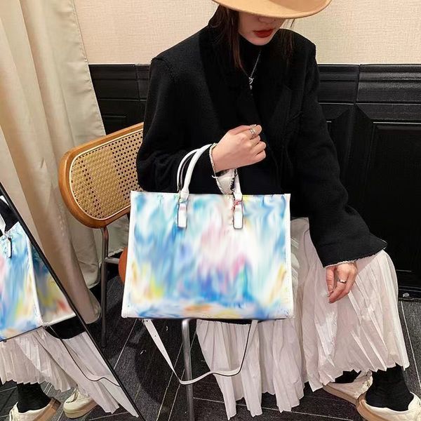 fashion women handbags lady graffiti tote bag crossbody bags luxury design tie-dyed shopping bags
fashion women handbags lady graffiti tote bag crossbody bags luxury design tie-dyed shopping bags