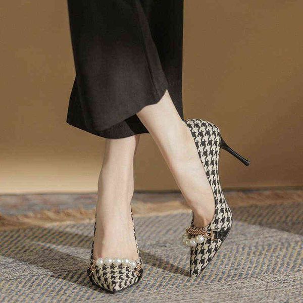 dress shoes 2022 zomer nieuwe mode trend 9cm stiletto dames hoge hakken parel houndstooth metalen ketting zoete sandalen banket schoenen 220, Black
dress shoes 2022 zomer nieuwe mode trend 9cm stiletto dames hoge hakken parel houndstooth metalen ketting zoete sandalen banket schoenen 220, Black