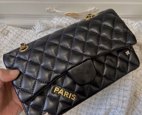 bags 2022 new sheepskin small fragrance style lingge chain badge bag fashion versatile one-shoulder crossbody women's trendy bags
bags 2022 new sheepskin small fragrance style lingge chain badge bag fashion versatile one-shoulder crossbody women's trendy bags