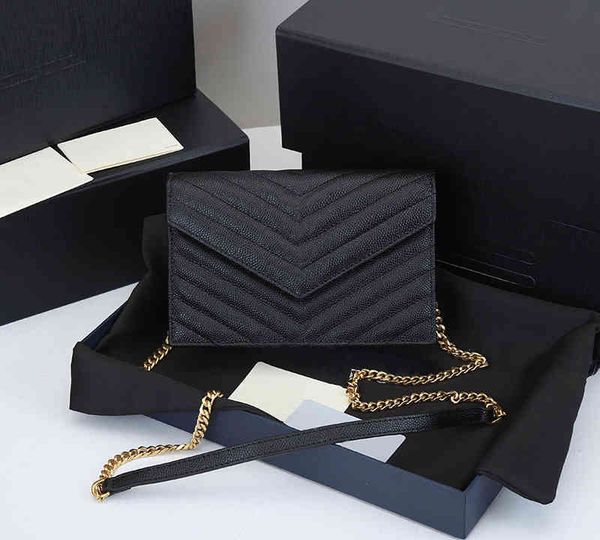 2021 product leather messenger bag small fragrance chain women's hand holding single shoulder multi-purpose first layer cowhide female
2021 product leather messenger bag small fragrance chain women's hand holding single shoulder multi-purpose first layer cowhide female