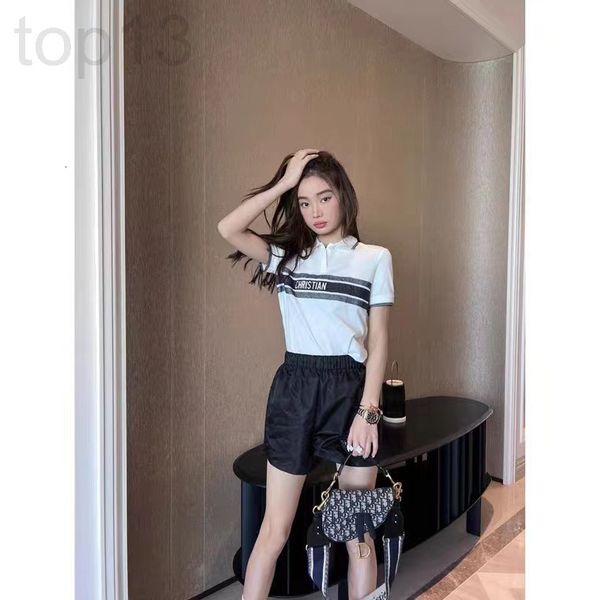 women's knits & tees designer 22 spring and summer new d family striped letter jacquard polo shirt feminine casual contrast color stitc, White
women's knits & tees designer 22 spring and summer new d family striped letter jacquard polo shirt feminine casual contrast color stitc, White