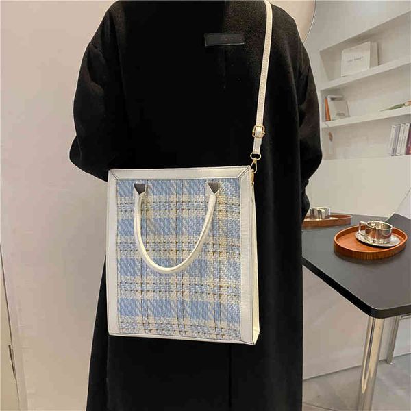 this year's style new fashion cross autumn winter portable small women's bags luxury brand purses crossbody
this year's style new fashion cross autumn winter portable small women's bags luxury brand purses crossbody