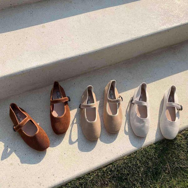 slipper women vintage flat button square toe mary jane casual shoe comfort 2023 ballerina 220622, Black
slipper women vintage flat button square toe mary jane casual shoe comfort 2023 ballerina 220622, Black