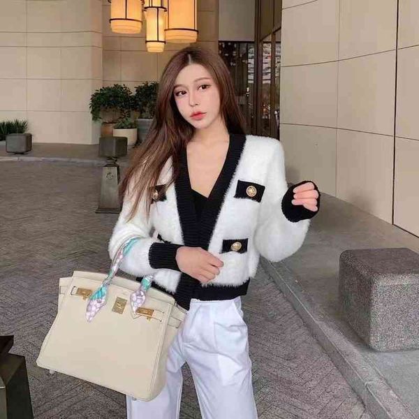 women's sweaters brand casual temperament korean women's knitted cardigan v-neck slim fitting sweater, White;black
women's sweaters brand casual temperament korean women's knitted cardigan v-neck slim fitting sweater, White;black