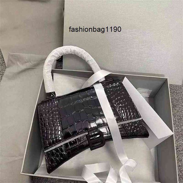 handbags balencaigass fashion bags paris bag 2022 version crocodile hourglass leather shoulder women's family slant cross
handbags balencaigass fashion bags paris bag 2022 version crocodile hourglass leather shoulder women's family slant cross