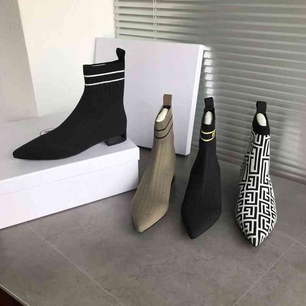 boots balman black letter elastic boots pointed knitted socks 
boots balman black letter elastic boots pointed knitted socks