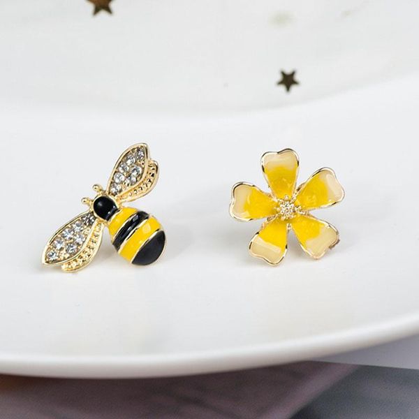 stud bee and flower asymmetric earrings exquisite cute for girls birthday gift prevent allergy quality candy color tiny ear studs, Golden;silver
stud bee and flower asymmetric earrings exquisite cute for girls birthday gift prevent allergy quality candy color tiny ear studs, Golden;silver