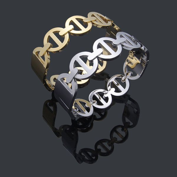 luxury designer woman jewelry simple bracelet hollow out pig nose bracelet quality, Golden;silver
luxury designer woman jewelry simple bracelet hollow out pig nose bracelet quality, Golden;silver