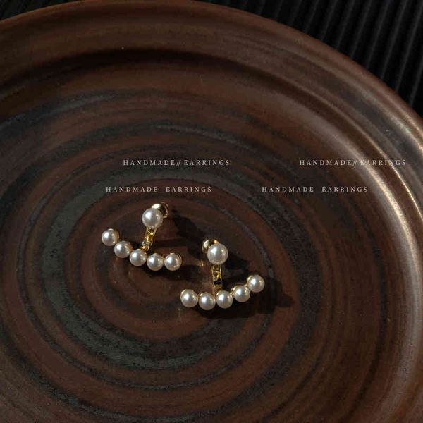 knock gentle beautiful two diana's same pearl japanese and korean minority earrings high quality, Golden
knock gentle beautiful two diana's same pearl japanese and korean minority earrings high quality, Golden