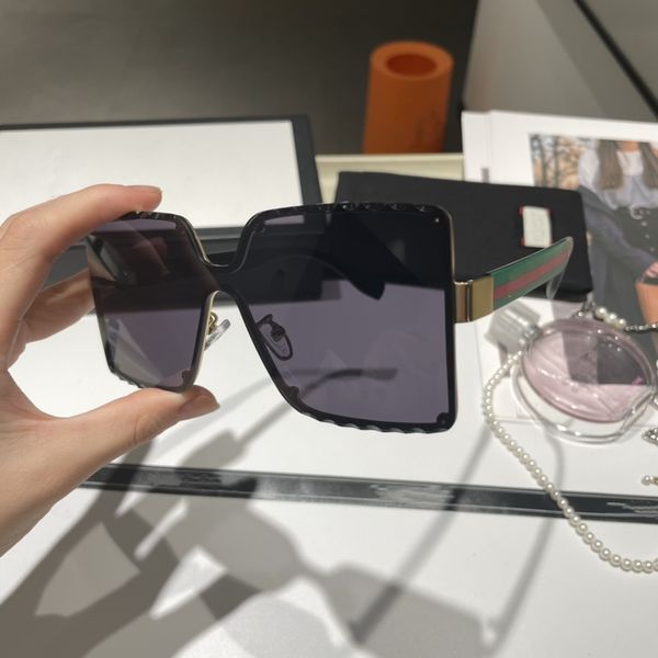 2022new millionaire sunglasses for men women square frame vintage 3053 sunglasses for shiny gold sell gold plated quality, White;black
2022new millionaire sunglasses for men women square frame vintage 3053 sunglasses for shiny gold sell gold plated quality, White;black