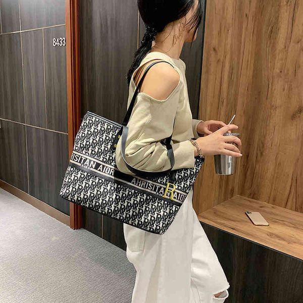 purses net red envelope women's new canvas shoulder bag large capacity tote purse
purses net red envelope women's new canvas shoulder bag large capacity tote purse