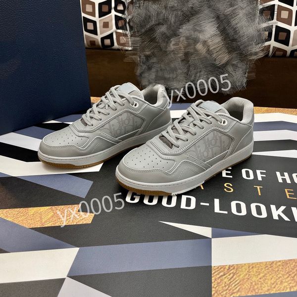 2022 classic graphic men women boots flat casual shoes solid color black leather sneakers soft and comfortable lace-up round toe shoes hd211
2022 classic graphic men women boots flat casual shoes solid color black leather sneakers soft and comfortable lace-up round toe shoes hd211