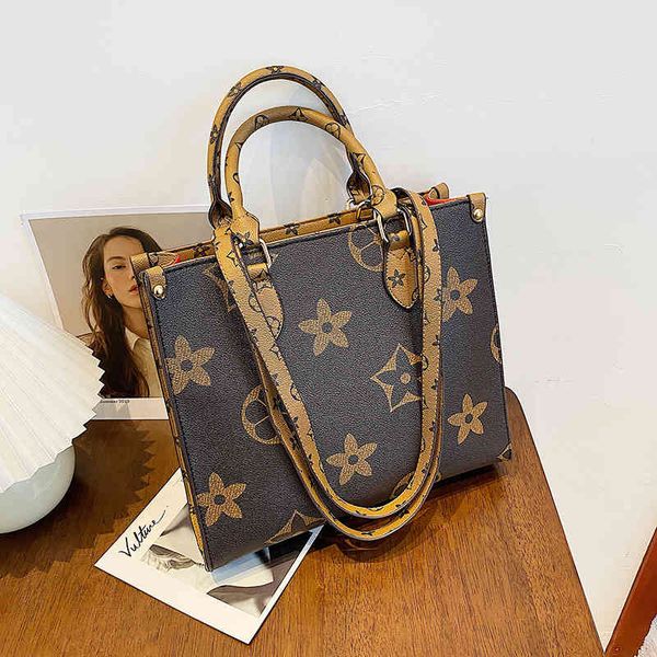 factory direct 68% off hand hand women's tote bag fashion classic printed one shoulder soft leather underarm damp bag
factory direct 68% off hand hand women's tote bag fashion classic printed one shoulder soft leather underarm damp bag
