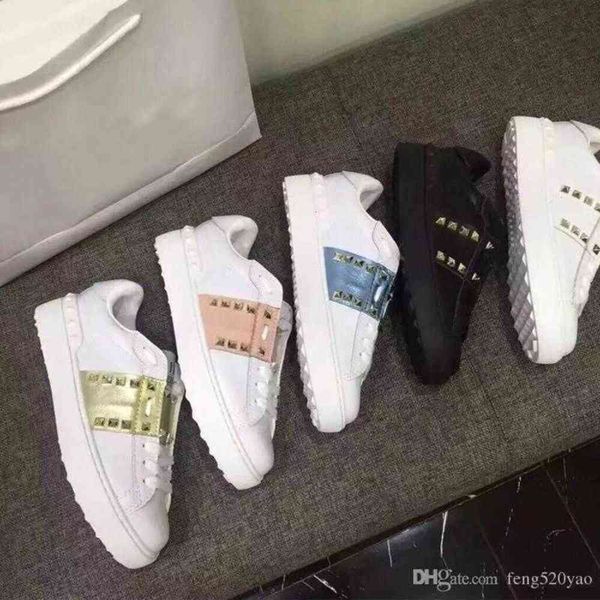 classic white casual shoes women travel 100% leather lace-up sneaker lady designer running trainers letters woman shoe flat rivet men gym
classic white casual shoes women travel 100% leather lace-up sneaker lady designer running trainers letters woman shoe flat rivet men gym