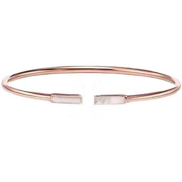 classic fashion 925 silver bangle double opening t letter love bracelet luxury mother-of-pearl inlaid exquisite gift box 2022263c, Golden;silver
classic fashion 925 silver bangle double opening t letter love bracelet luxury mother-of-pearl inlaid exquisite gift box 2022263c, Golden;silver
