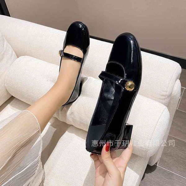 dress shoes french leather thick heel small shoes gold buckle shallow mouth round head mary jane women's spring single s9h8, Black
dress shoes french leather thick heel small shoes gold buckle shallow mouth round head mary jane women's spring single s9h8, Black